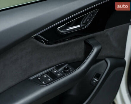 Белый Ауди Q8, объемом двигателя 3 л и пробегом 60 тыс. км за 62300 $, фото 14 на Automoto.ua