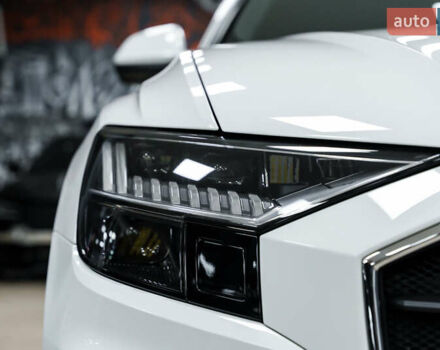 Белый Ауди Q8, объемом двигателя 3 л и пробегом 60 тыс. км за 62300 $, фото 4 на Automoto.ua