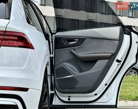 Білий Ауді Q8, об'ємом двигуна 3 л та пробігом 108 тис. км за 54999 $, фото 31 на Automoto.ua