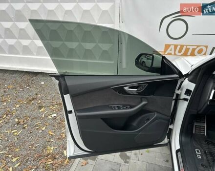 Ауді Q8 2019 у Києві на Automoto.ua Білий Ауді Q8, об'ємом двигуна 3 л та пробігом 60 тис. км за 64990 $, фото 15 на Automoto.ua