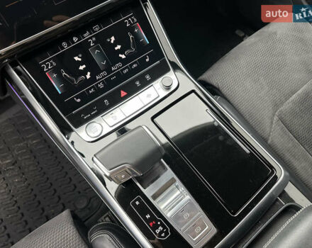 Білий Ауді Q8, об'ємом двигуна 2.97 л та пробігом 73 тис. км за 55000 $, фото 9 на Automoto.ua