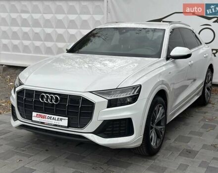 Ауді Q8 2019 у Києві на Automoto.ua Білий Ауді Q8, об'ємом двигуна 3 л та пробігом 60 тис. км за 64990 $, фото 2 на Automoto.ua