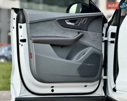 Білий Ауді Q8, об'ємом двигуна 3 л та пробігом 108 тис. км за 54999 $, фото 18 на Automoto.ua