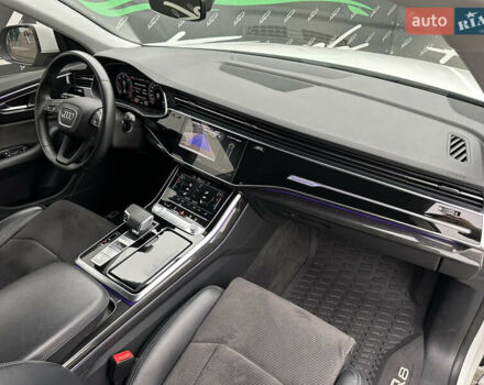 Білий Ауді Q8, об'ємом двигуна 2.97 л та пробігом 73 тис. км за 55000 $, фото 20 на Automoto.ua