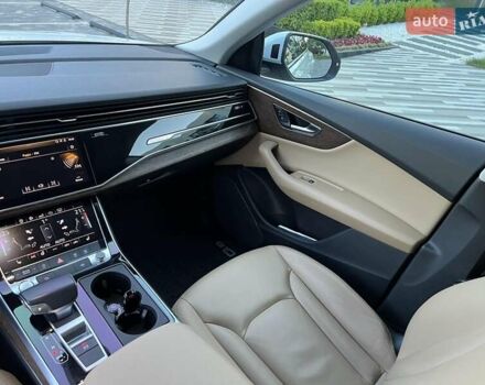 Белый Ауди Q8, объемом двигателя 3 л и пробегом 74 тыс. км за 63999 $, фото 14 на Automoto.ua