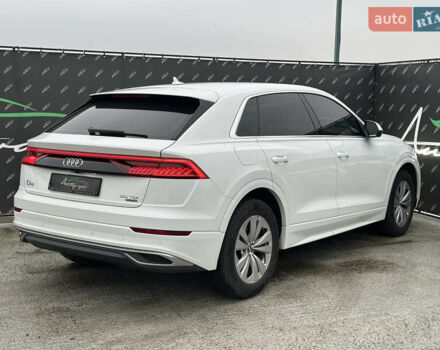 Білий Ауді Q8, об'ємом двигуна 2.97 л та пробігом 73 тис. км за 55000 $, фото 35 на Automoto.ua