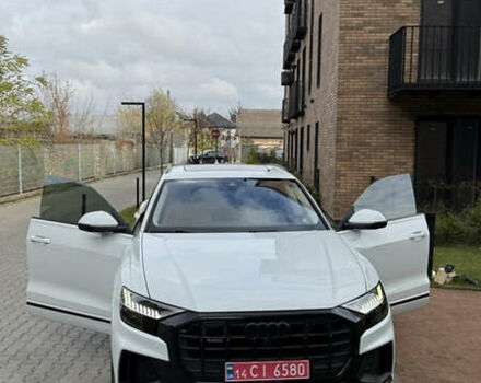 Белый Ауди Q8, объемом двигателя 0 л и пробегом 99 тыс. км за 59800 $, фото 23 на Automoto.ua