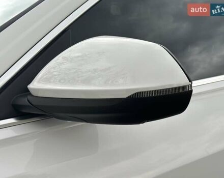 Ауді Q8 2019 у Києві на Automoto.ua Білий Ауді Q8, об'ємом двигуна 3 л та пробігом 60 тис. км за 64990 $, фото 5 на Automoto.ua