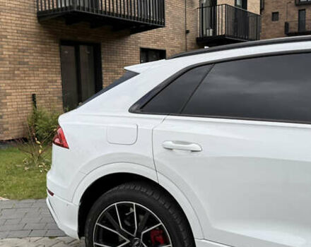 Белый Ауди Q8, объемом двигателя 0 л и пробегом 99 тыс. км за 59800 $, фото 19 на Automoto.ua