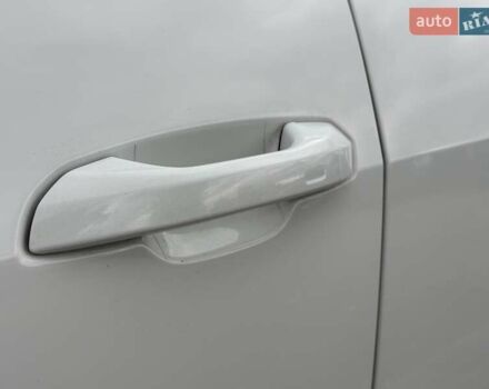 Ауді Q8 2019 у Києві на Automoto.ua Білий Ауді Q8, об'ємом двигуна 3 л та пробігом 60 тис. км за 64990 $, фото 6 на Automoto.ua