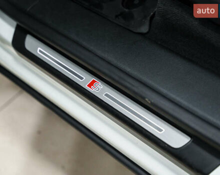 Белый Ауди Q8, объемом двигателя 3 л и пробегом 60 тыс. км за 62300 $, фото 16 на Automoto.ua