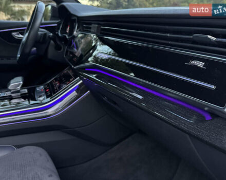 Белый Ауди Q8, объемом двигателя 3 л и пробегом 160 тыс. км за 52900 $, фото 60 на Automoto.ua