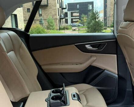 Белый Ауди Q8, объемом двигателя 0 л и пробегом 99 тыс. км за 59800 $, фото 8 на Automoto.ua