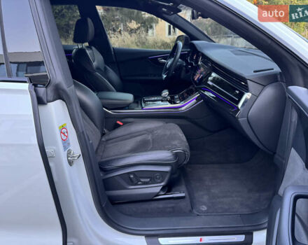 Белый Ауди Q8, объемом двигателя 3 л и пробегом 160 тыс. км за 52900 $, фото 26 на Automoto.ua