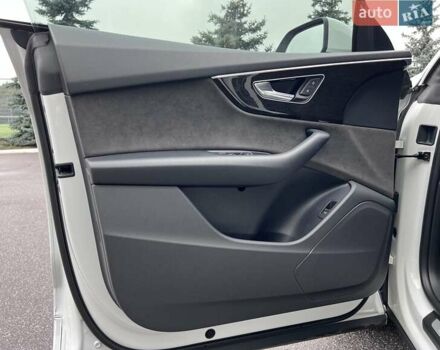 Белый Ауди Q8, объемом двигателя 3 л и пробегом 110 тыс. км за 63300 $, фото 52 на Automoto.ua