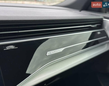 Белый Ауди Q8, объемом двигателя 2.97 л и пробегом 65 тыс. км за 65000 $, фото 39 на Automoto.ua