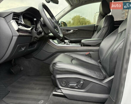 Ауди Q8 2020 в Львове на Automoto.ua Белый Ауди Q8, объемом двигателя 3 л и пробегом 76 тыс. км за 64100 $, фото 43 на Automoto.ua