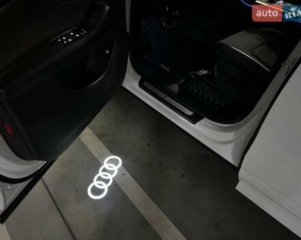 Белый Ауди Q8, объемом двигателя 3 л и пробегом 110 тыс. км за 63300 $, фото 95 на Automoto.ua