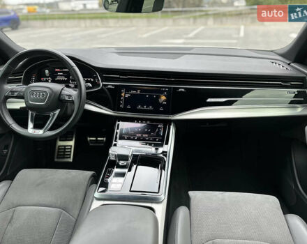 Белый Ауди Q8, объемом двигателя 2.97 л и пробегом 65 тыс. км за 65000 $, фото 31 на Automoto.ua