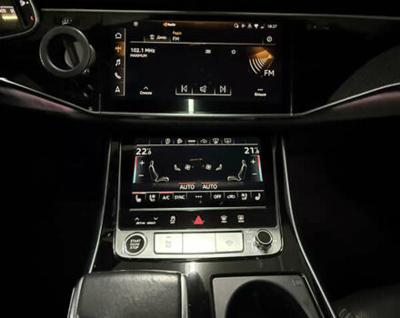 Белый Ауди Q8, объемом двигателя 3 л и пробегом 160 тыс. км за 57000 $, фото 4 на Automoto.ua