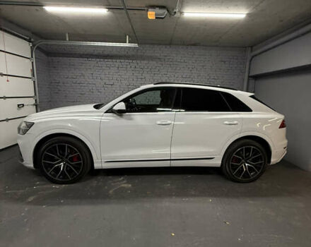 Белый Ауди Q8, объемом двигателя 3 л и пробегом 160 тыс. км за 57000 $, фото 1 на Automoto.ua