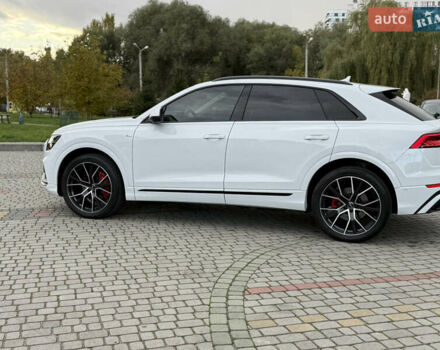 Ауди Q8 2020 в Львове на Automoto.ua Белый Ауди Q8, объемом двигателя 3 л и пробегом 76 тыс. км за 64100 $, фото 6 на Automoto.ua