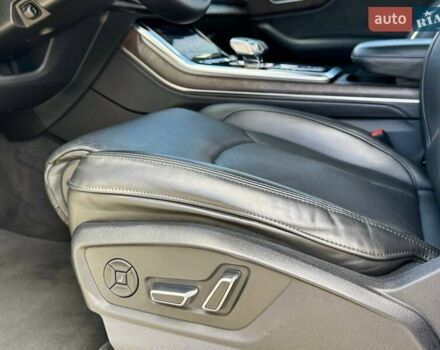 Белый Ауди Q8, объемом двигателя 2.97 л и пробегом 166 тыс. км за 57000 $, фото 24 на Automoto.ua