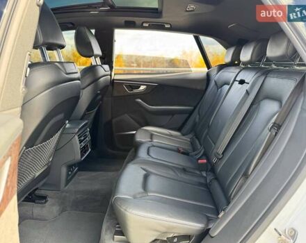 Белый Ауди Q8, объемом двигателя 2.97 л и пробегом 166 тыс. км за 57000 $, фото 26 на Automoto.ua