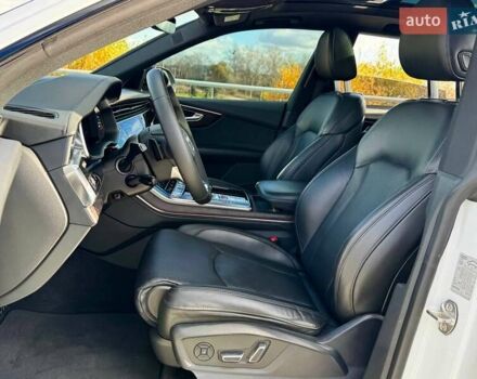 Белый Ауди Q8, объемом двигателя 2.97 л и пробегом 166 тыс. км за 57000 $, фото 25 на Automoto.ua