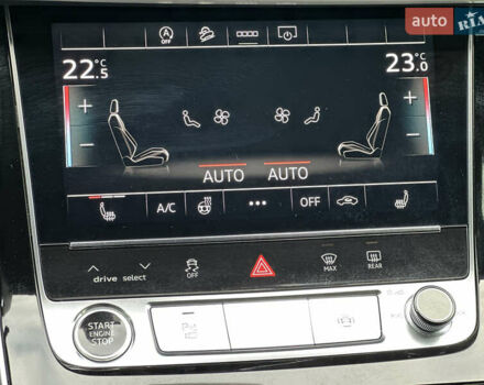 Белый Ауди Q8, объемом двигателя 2.97 л и пробегом 65 тыс. км за 65000 $, фото 36 на Automoto.ua