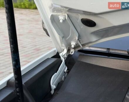 Белый Ауди Q8, объемом двигателя 3 л и пробегом 107 тыс. км за 74267 $, фото 145 на Automoto.ua