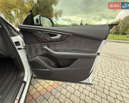 Ауди Q8 2020 в Львове на Automoto.ua Белый Ауди Q8, объемом двигателя 3 л и пробегом 76 тыс. км за 64100 $, фото 24 на Automoto.ua