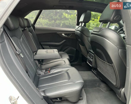Белый Ауди Q8, объемом двигателя 3 л и пробегом 163 тыс. км за 58900 $, фото 9 на Automoto.ua