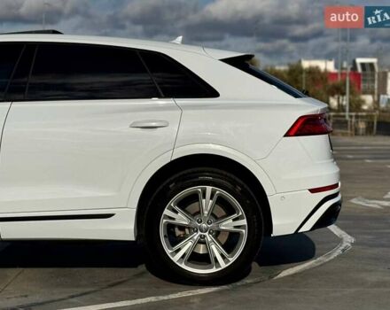 Белый Ауди Q8, объемом двигателя 2.97 л и пробегом 166 тыс. км за 57000 $, фото 19 на Automoto.ua