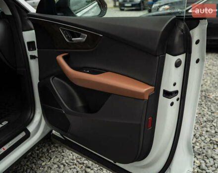 Белый Ауди Q8, объемом двигателя 3 л и пробегом 51 тыс. км за 55800 $, фото 66 на Automoto.ua