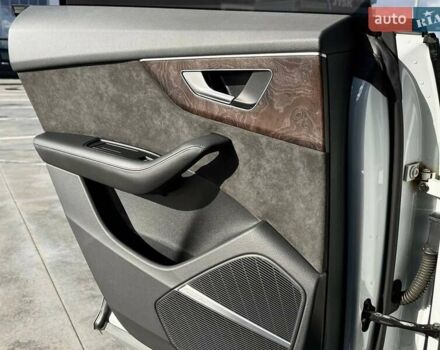 Белый Ауди Q8, объемом двигателя 2.97 л и пробегом 166 тыс. км за 57000 $, фото 43 на Automoto.ua