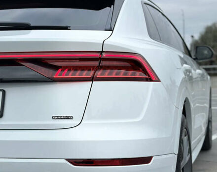 Белый Ауди Q8, объемом двигателя 2.97 л и пробегом 65 тыс. км за 65000 $, фото 26 на Automoto.ua