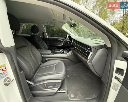 Белый Ауди Q8, объемом двигателя 2.97 л и пробегом 47 тыс. км за 64000 $, фото 30 на Automoto.ua