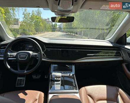 Білий Ауді Q8, об'ємом двигуна 2.97 л та пробігом 109 тис. км за 61500 $, фото 12 на Automoto.ua