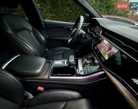 Білий Ауді Q8, об'ємом двигуна 2.97 л та пробігом 165 тис. км за 55900 $, фото 19 на Automoto.ua