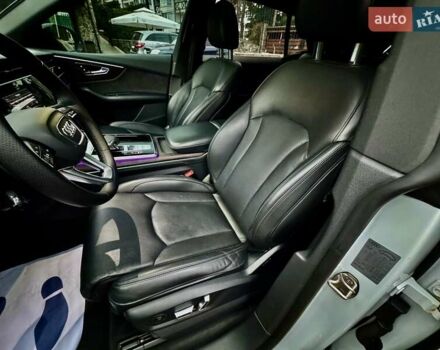 Білий Ауді Q8, об'ємом двигуна 2.97 л та пробігом 165 тис. км за 55900 $, фото 29 на Automoto.ua