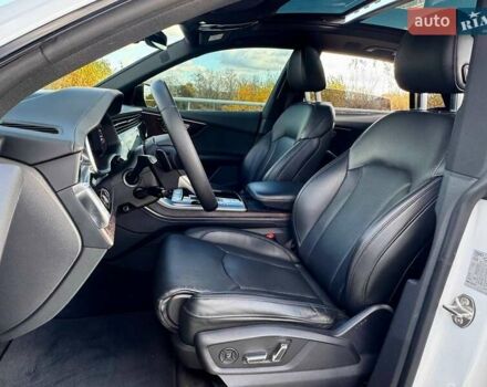 Белый Ауди Q8, объемом двигателя 2.97 л и пробегом 166 тыс. км за 57000 $, фото 22 на Automoto.ua