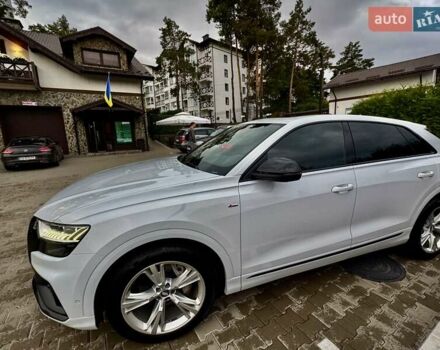 Білий Ауді Q8, об'ємом двигуна 2.97 л та пробігом 165 тис. км за 55900 $, фото 4 на Automoto.ua