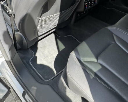 Білий Ауді Q8, об'ємом двигуна 3 л та пробігом 30 тис. км за 59000 $, фото 14 на Automoto.ua