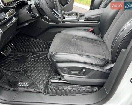 Белый Ауди Q8, объемом двигателя 3 л и пробегом 110 тыс. км за 63300 $, фото 58 на Automoto.ua