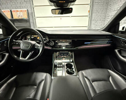 Белый Ауди Q8, объемом двигателя 3 л и пробегом 160 тыс. км за 57000 $, фото 5 на Automoto.ua