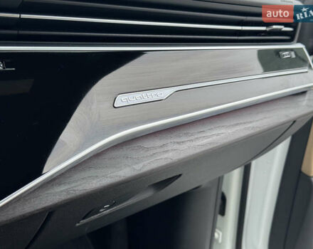 Белый Ауди Q8, объемом двигателя 3 л и пробегом 102 тыс. км за 52000 $, фото 27 на Automoto.ua