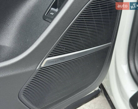 Белый Ауди Q8, объемом двигателя 3 л и пробегом 102 тыс. км за 52000 $, фото 26 на Automoto.ua