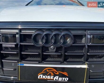 Белый Ауди Q8, объемом двигателя 3 л и пробегом 80 тыс. км за 63800 $, фото 2 на Automoto.ua