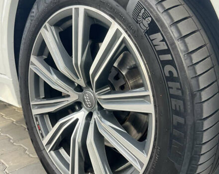 Белый Ауди Q8, объемом двигателя 2.97 л и пробегом 95 тыс. км за 63700 $, фото 12 на Automoto.ua